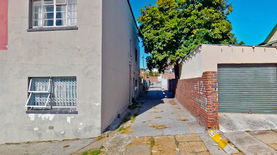 6 Bedroom Property for Sale in North End Eastern Cape